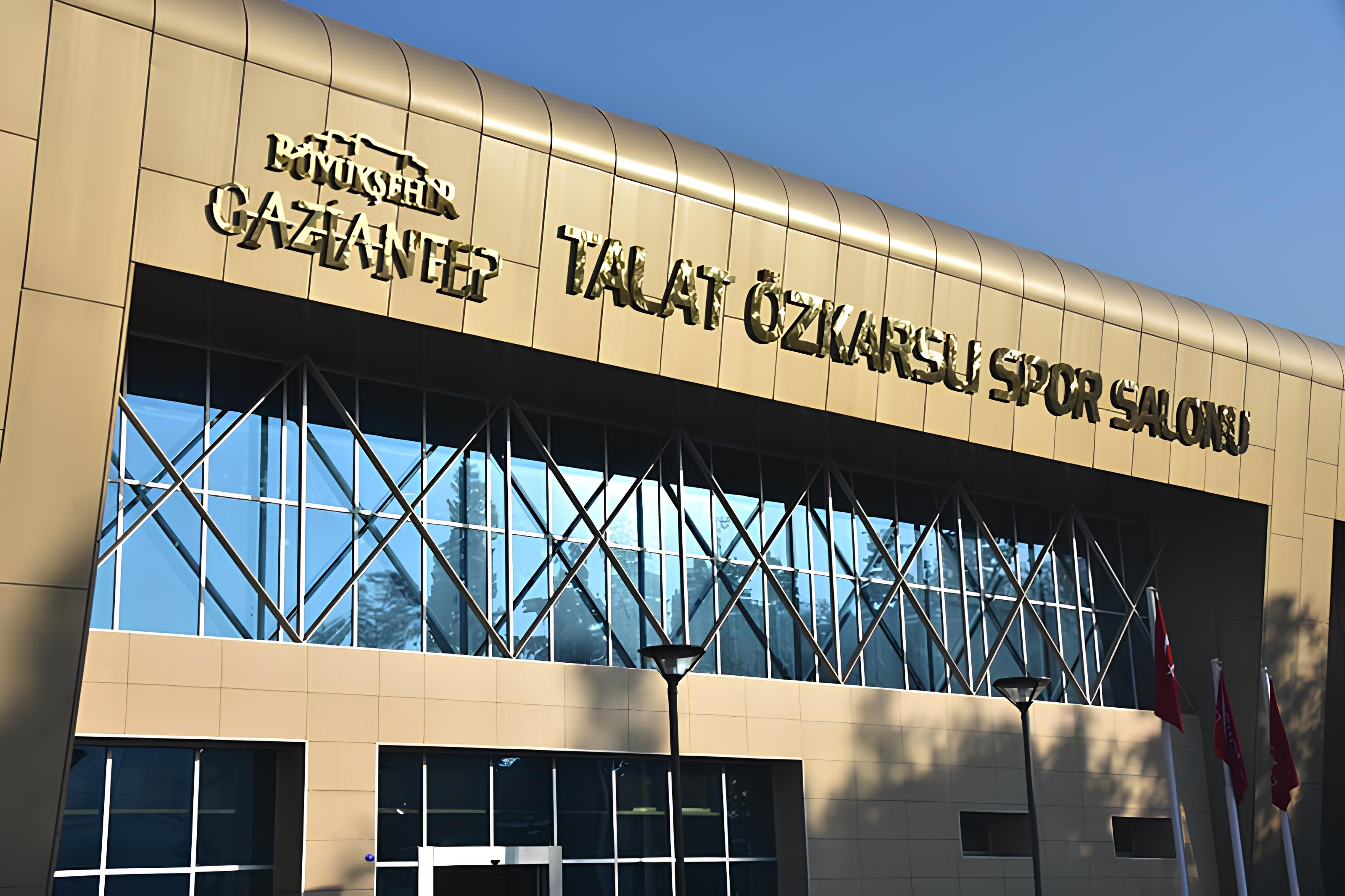 Talat Özkarslı Spor Salonu